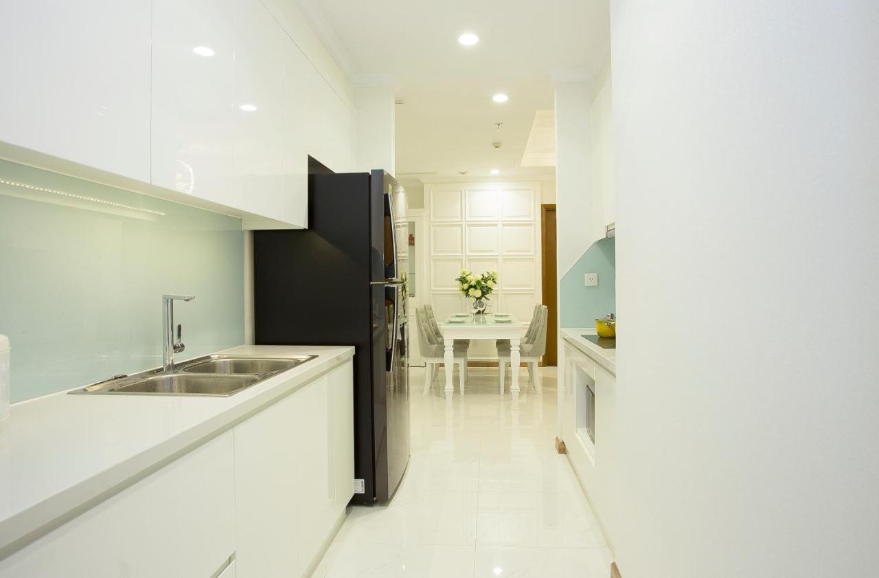 Apartment Liam Service - Vinhome Central Park Ho Chi Minh City