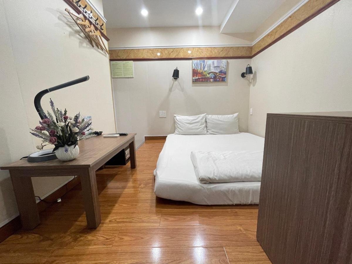 Binh An Hotel *
