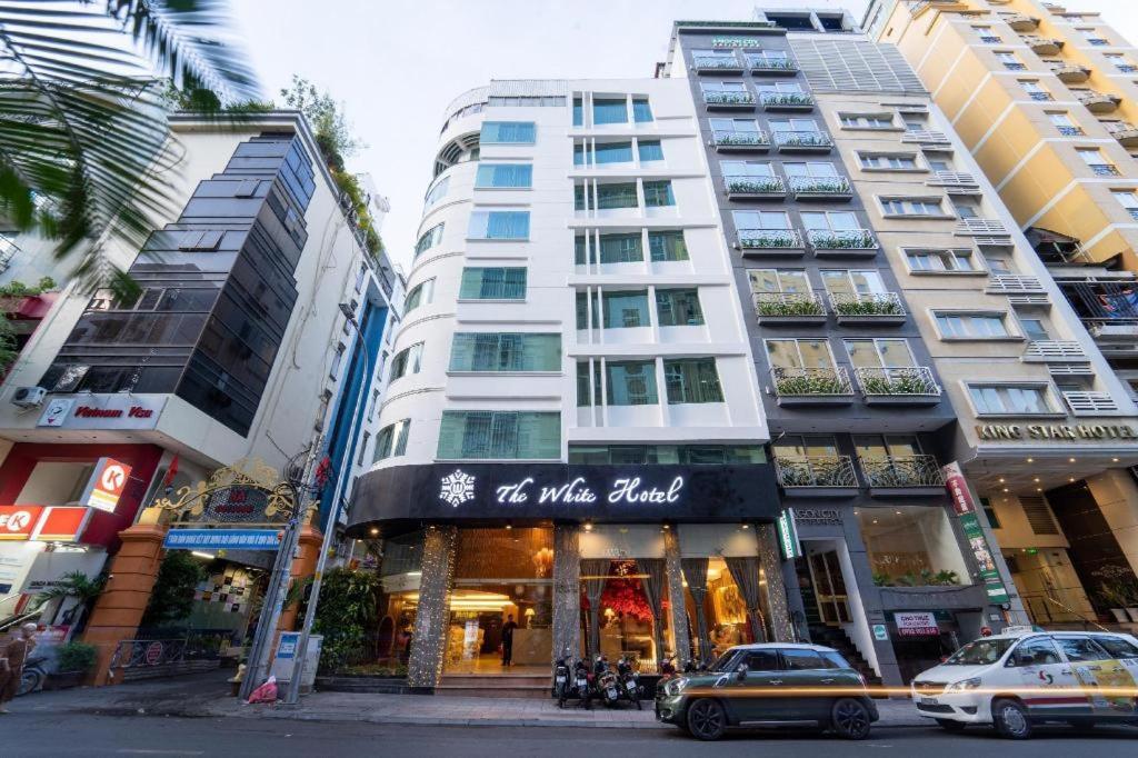 The White 8a Thai Lung Hotel 3*