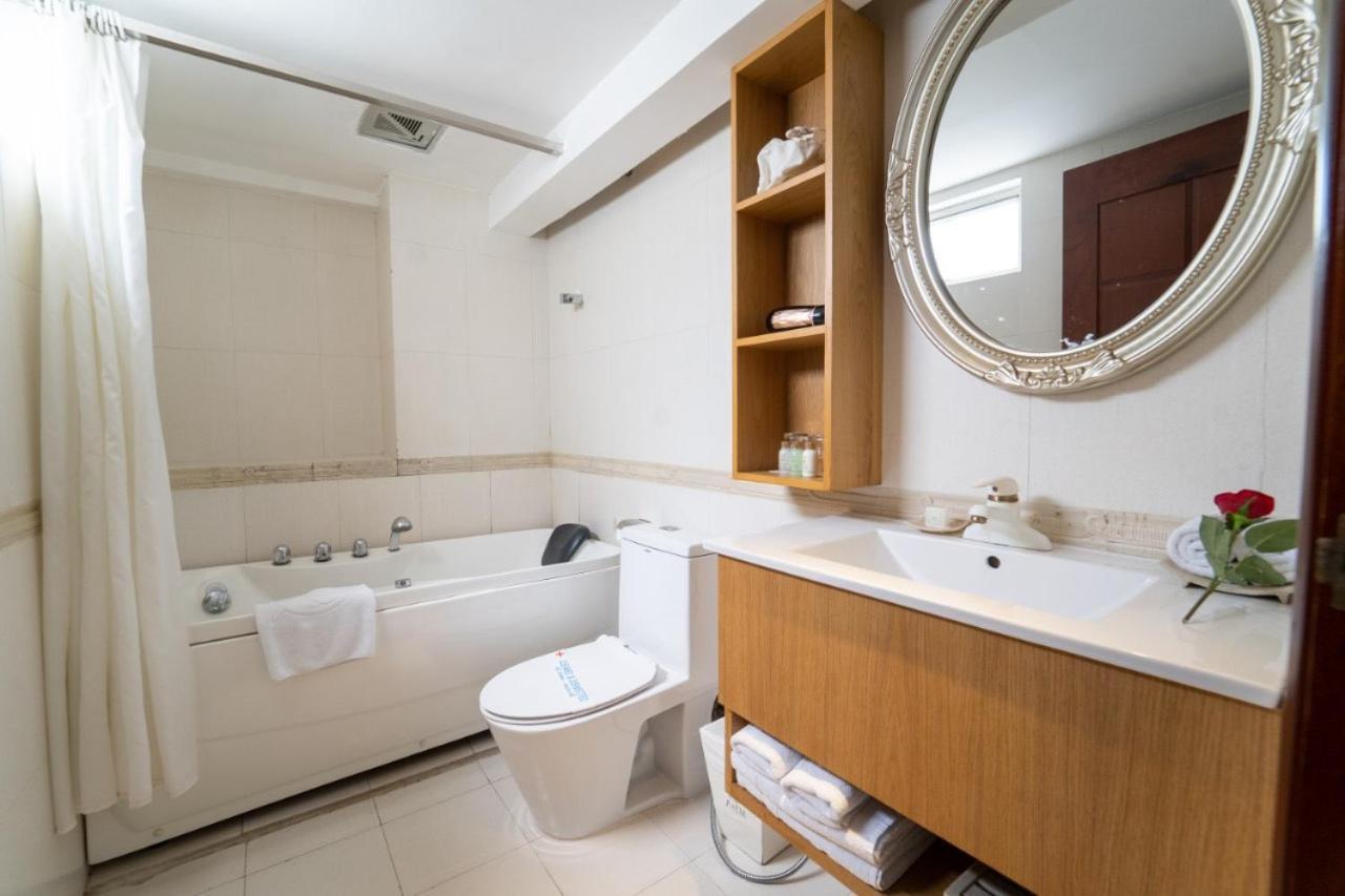 The White 8a Thai Lung Hotel Ho Chi Minh City