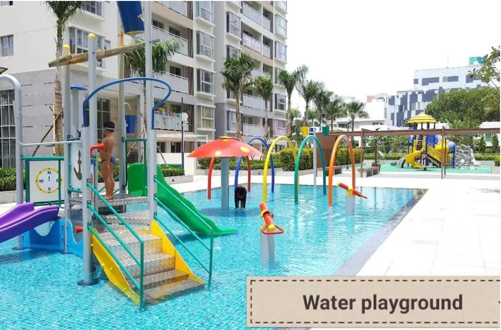 High Floor, Near Secc, Swimming View, Scenic Valley, Free Breakfast * Ho Chi Minh City