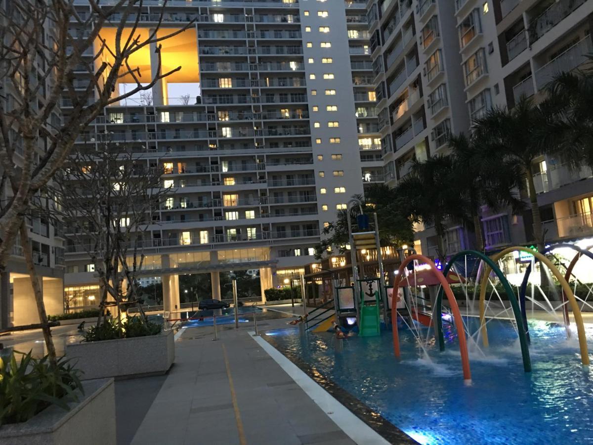 Apartment High Floor, Near Secc, Swimming View, Scenic Valley, Free Breakfast Ho Chi Minh City
