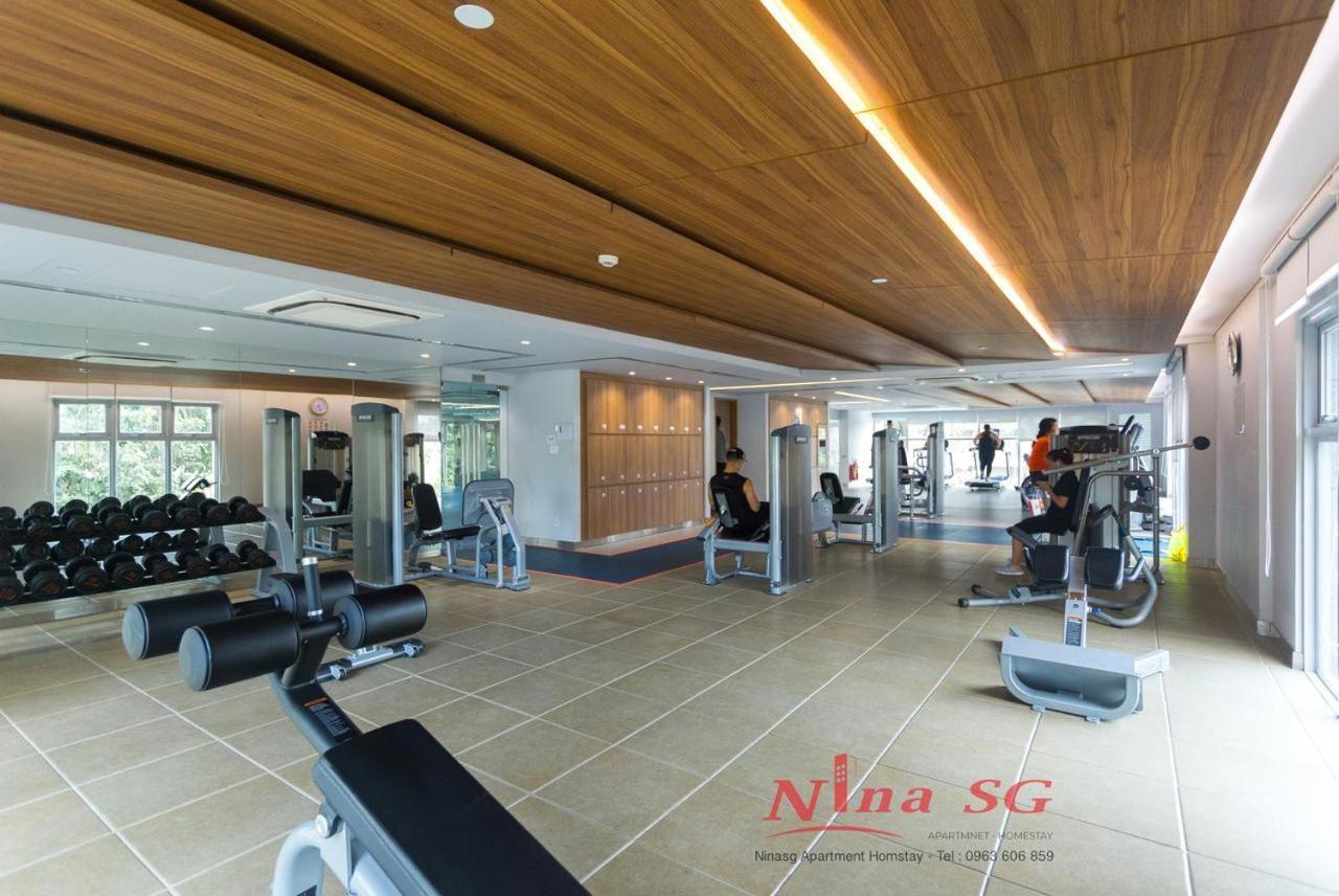 High Floor, Near Secc, Swimming View, Scenic Valley, Free Breakfast Apartment *