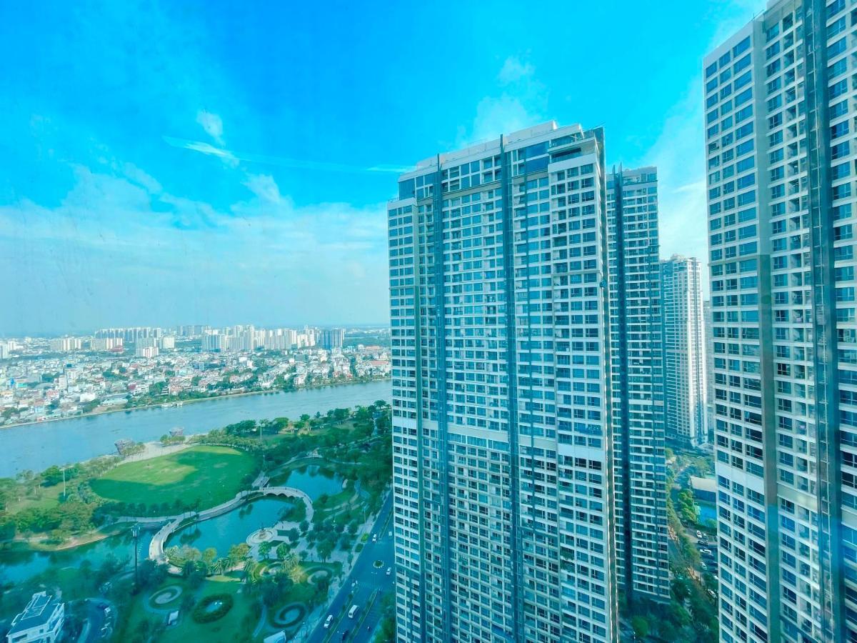Apartment Cao House Saigon - Vinhomes Park Ho Chi Minh City