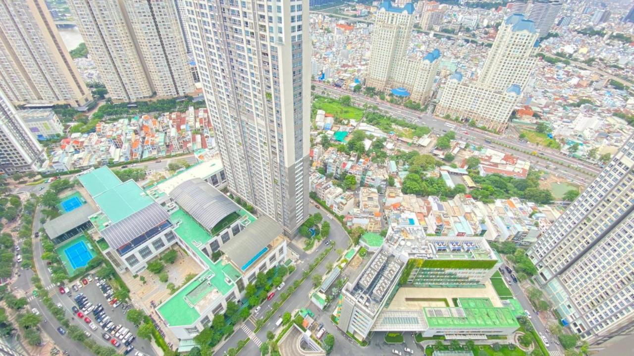 Apartment Cao House Saigon - Vinhomes Park *