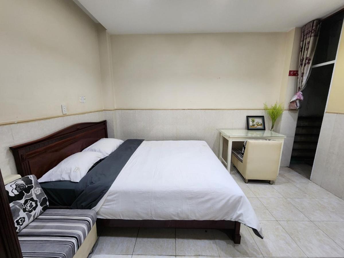 Dlux Saigon Airport Aparthotel *