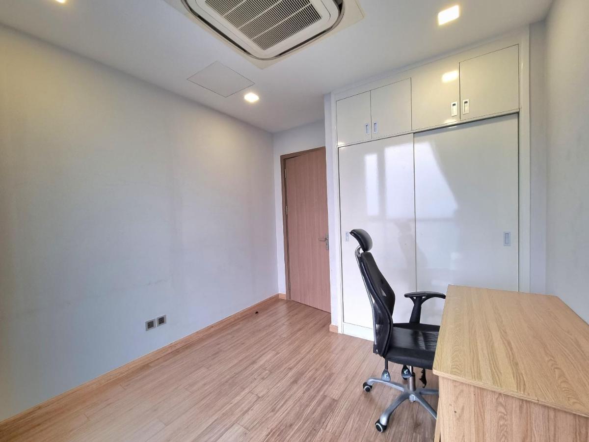 Cao House Saigon - Vinhomes Park Apartment