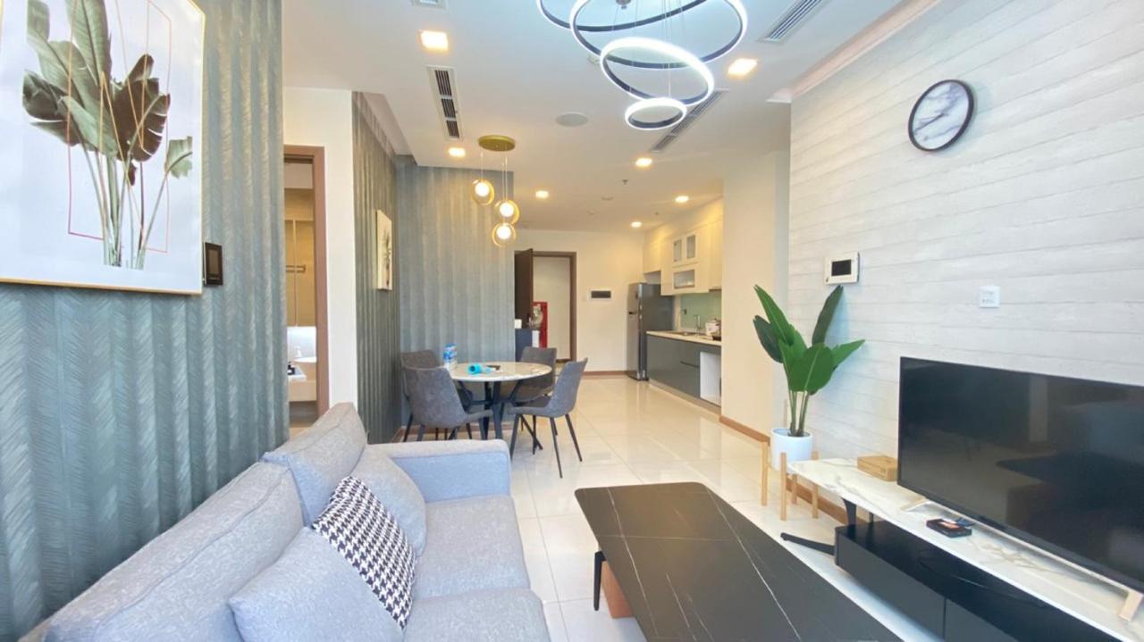 Apartment Cao House Saigon - Vinhomes Park