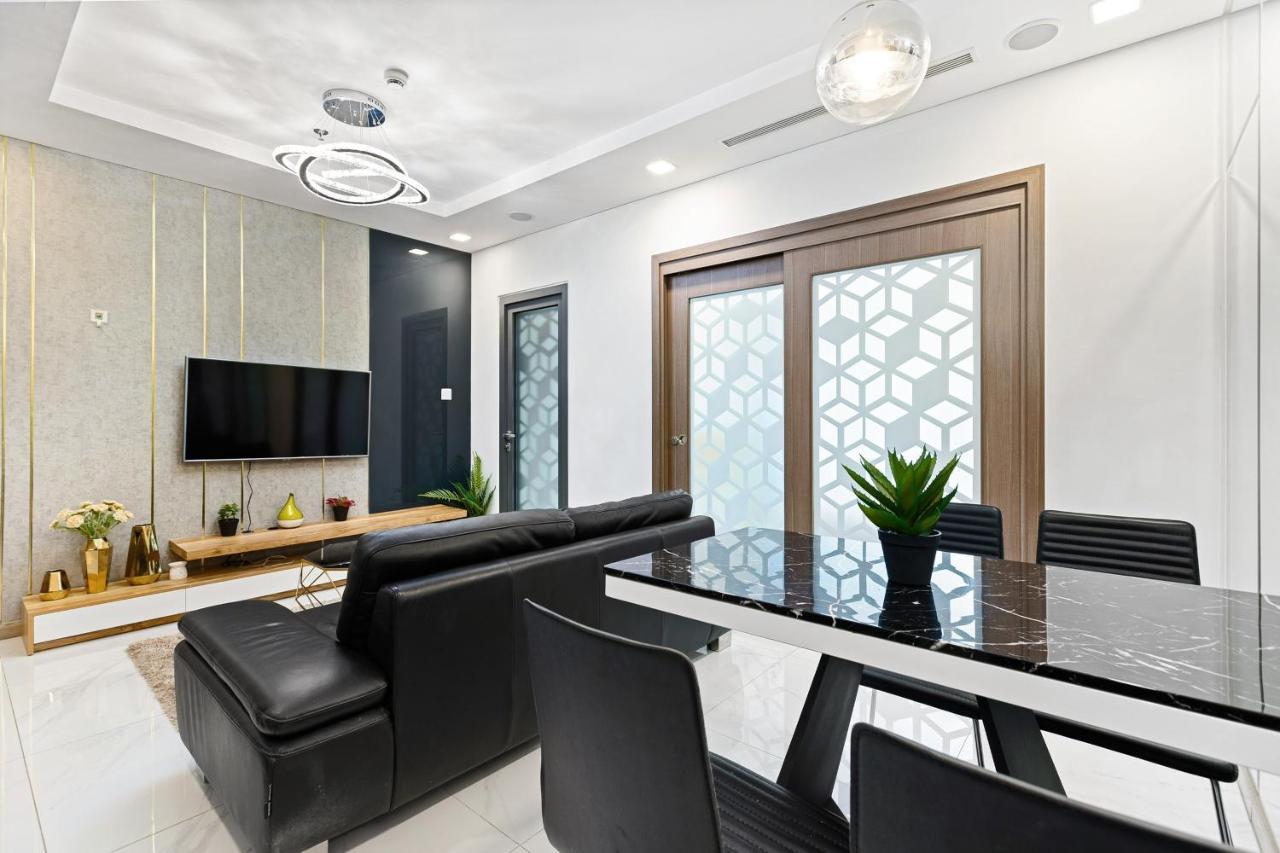 Cao House Saigon - Vinhomes Park Apartment *