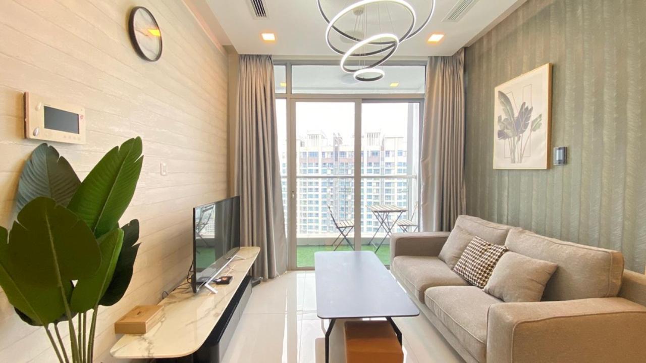 Apartment Cao House Saigon - Vinhomes Park Ho Chi Minh City