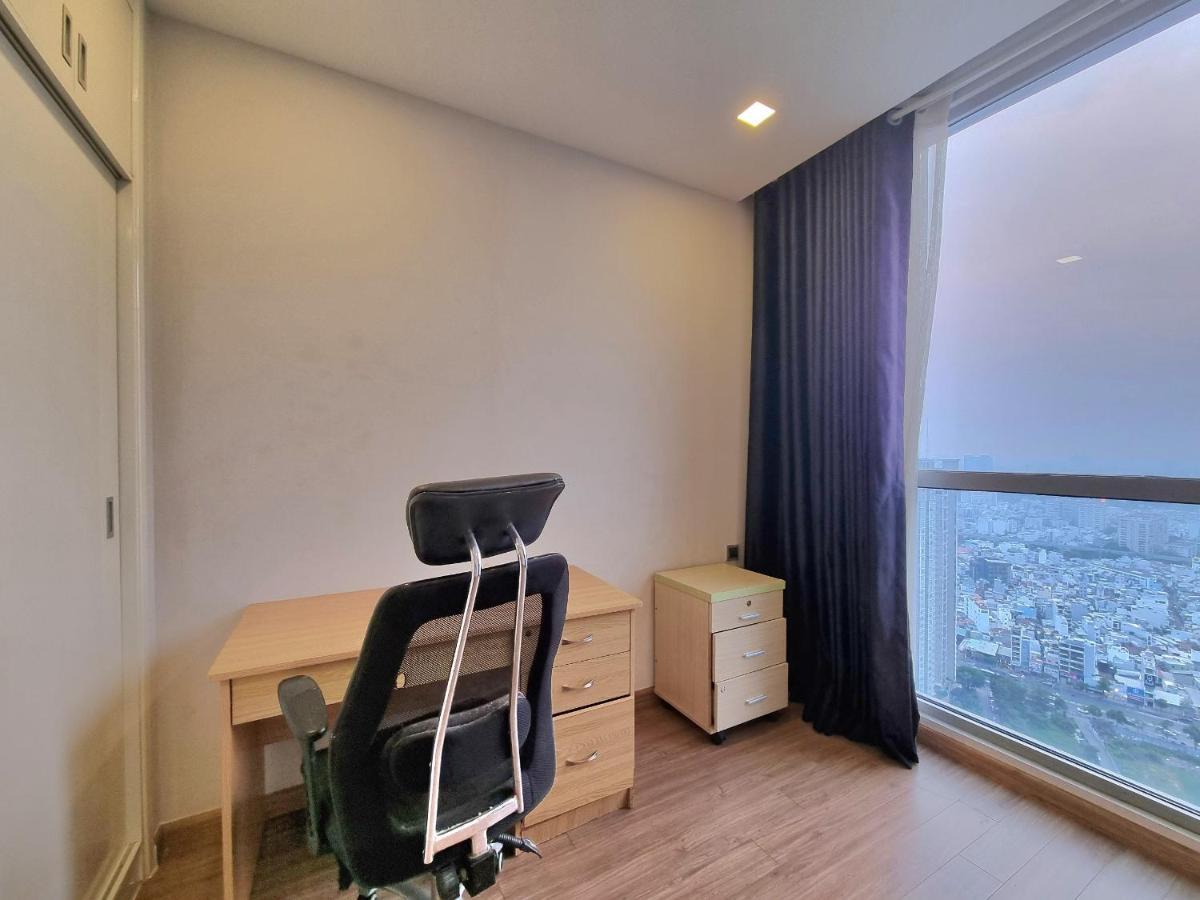 Cao House Saigon - Vinhomes Park Apartment
