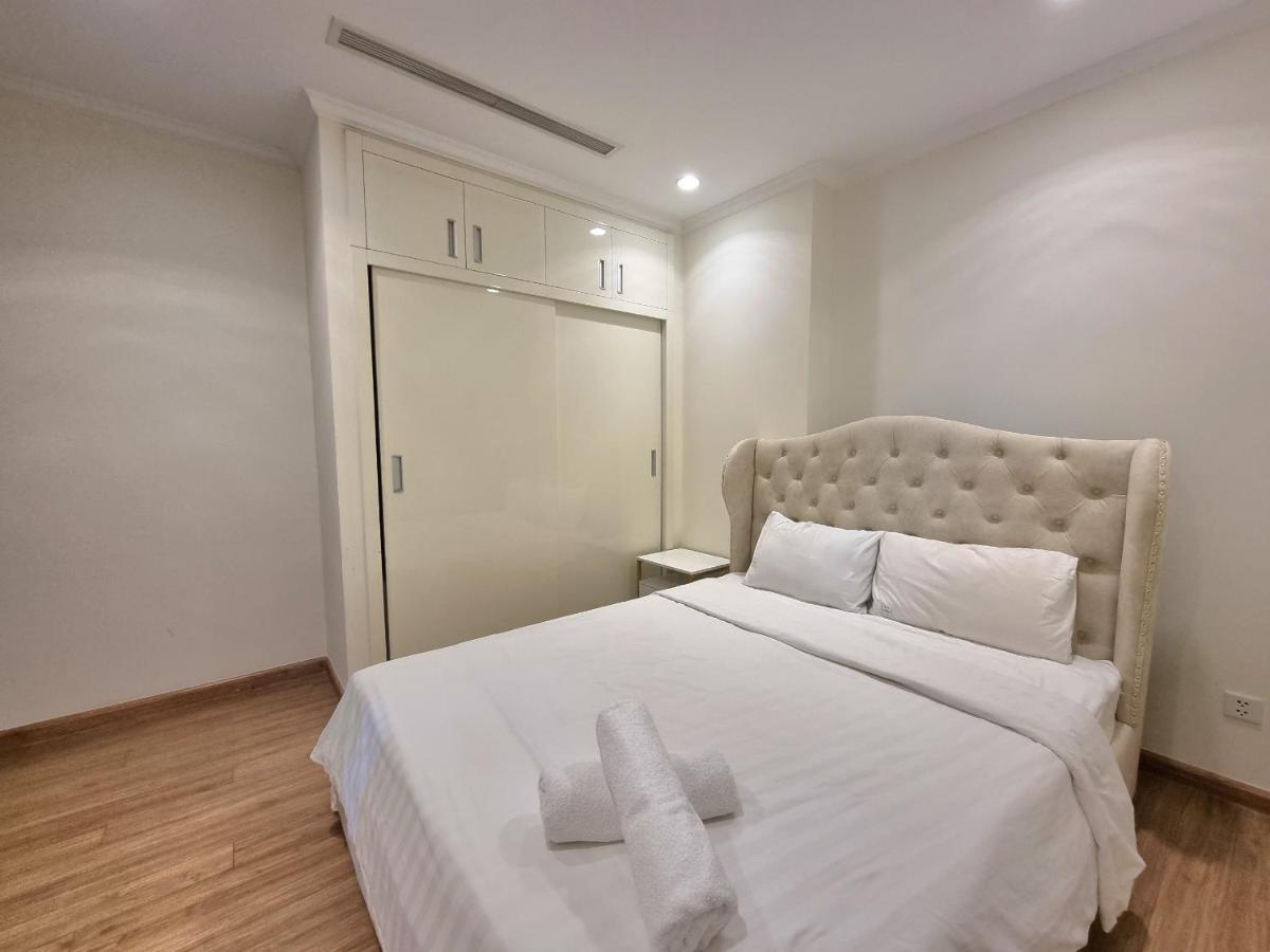 Apartment Cao House Saigon - Vinhomes Park Ho Chi Minh City
