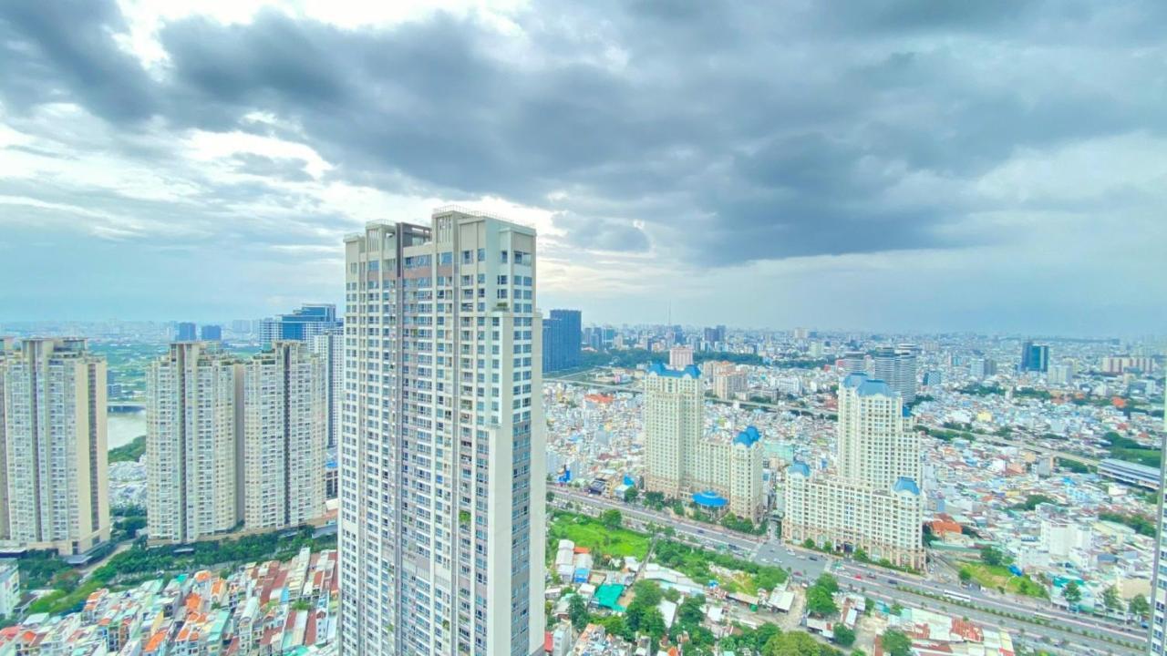 Cao House Saigon - Vinhomes Park