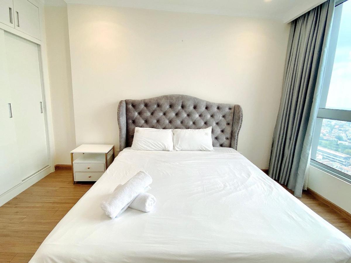 Cao House Saigon - Vinhomes Park Apartment