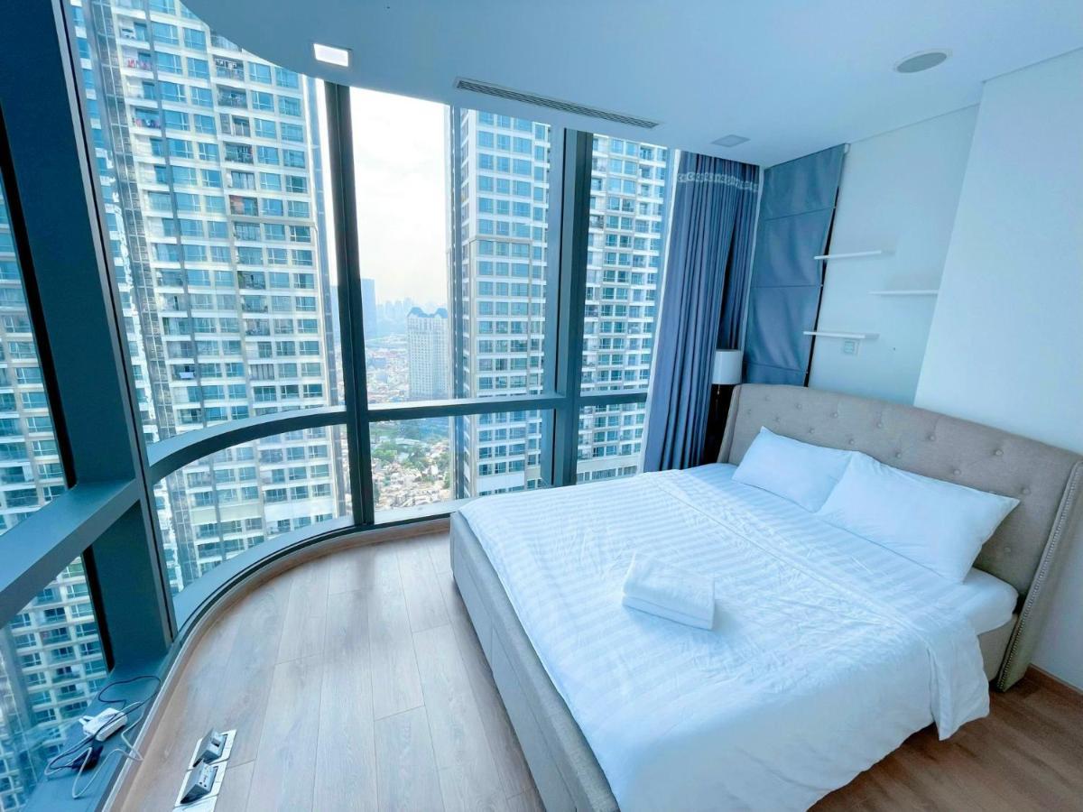 Cao House Saigon - Vinhomes Park Apartment