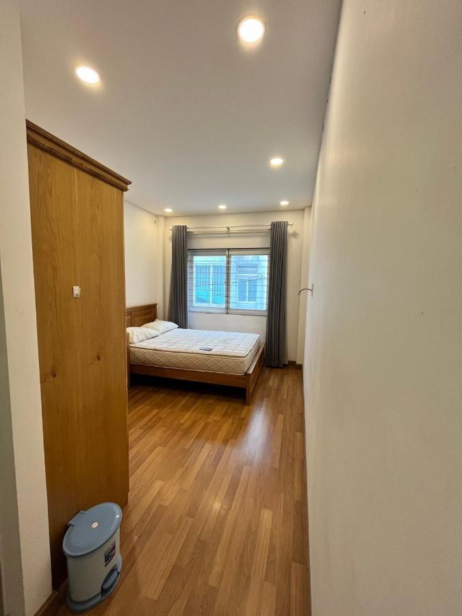Village Tv Station - Studio 1 Apartment