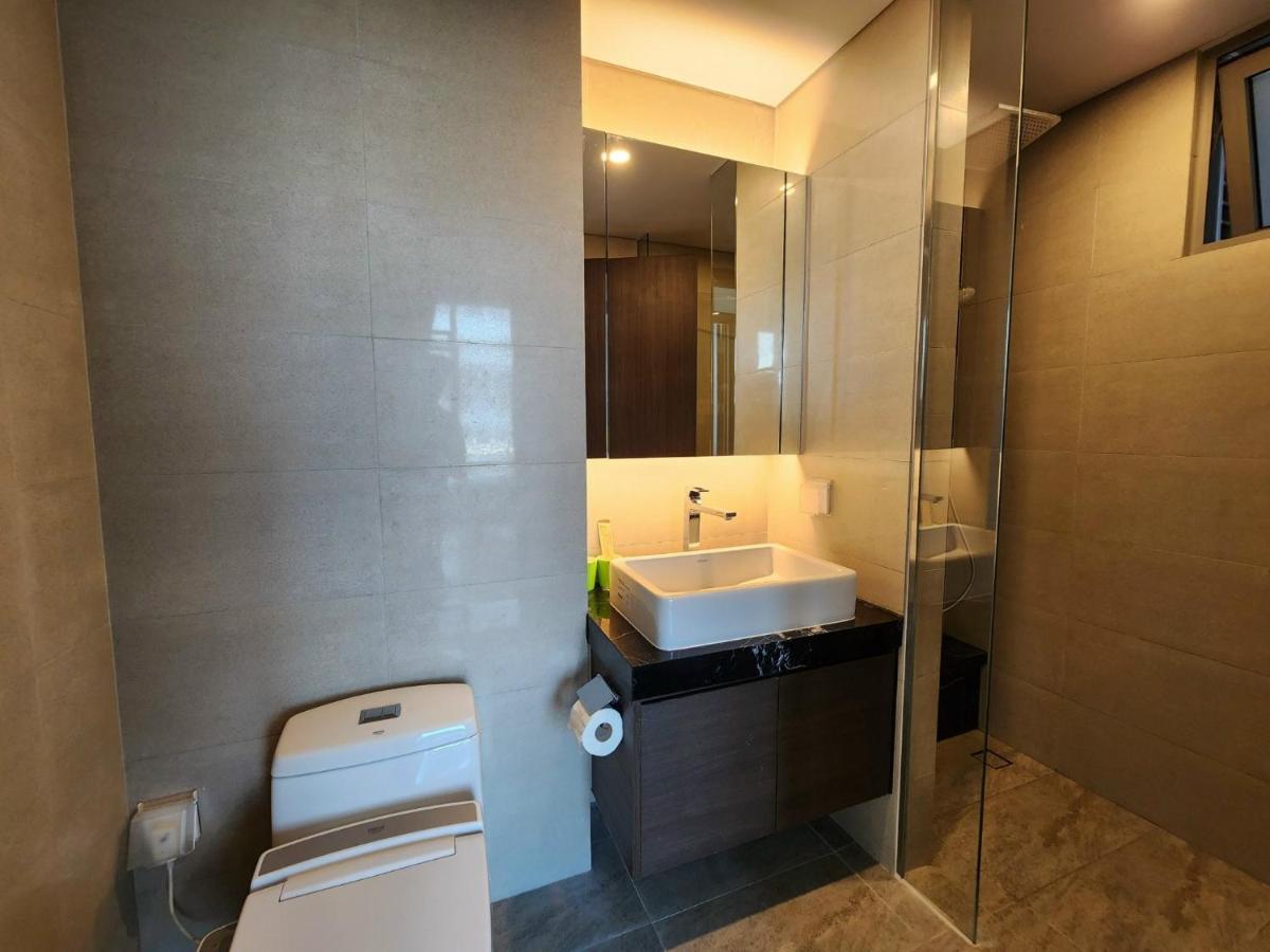 Cao House - Metropole Ba Son Saigon Apartment *