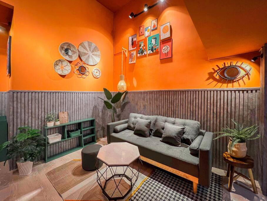Funky Loft In Centre Apartment