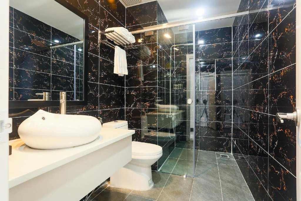 Khách sạn hẻo lánh Daisy