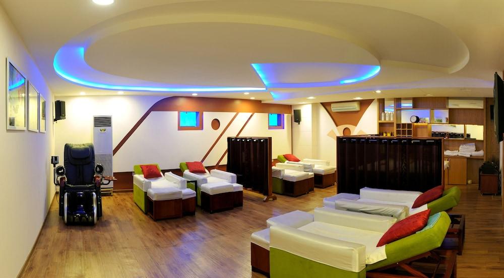 Elios Hotel 3*