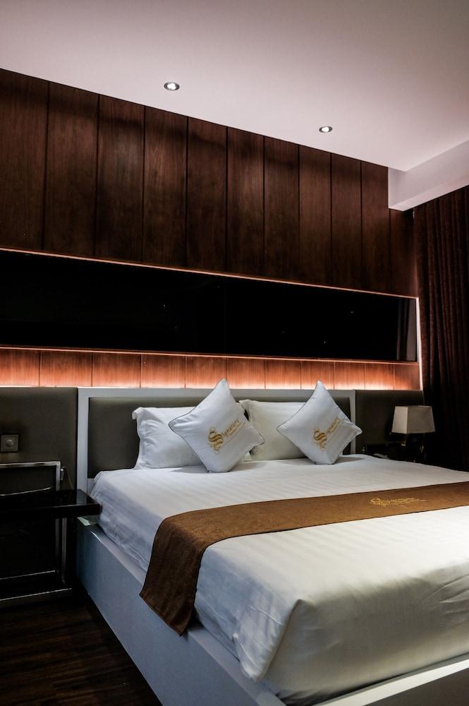 Signature Boutique 3*