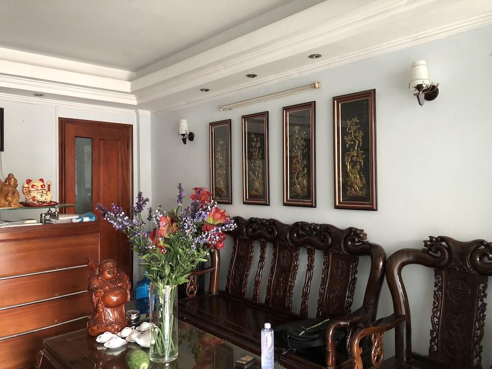 Hotel A Song Thuong 2*