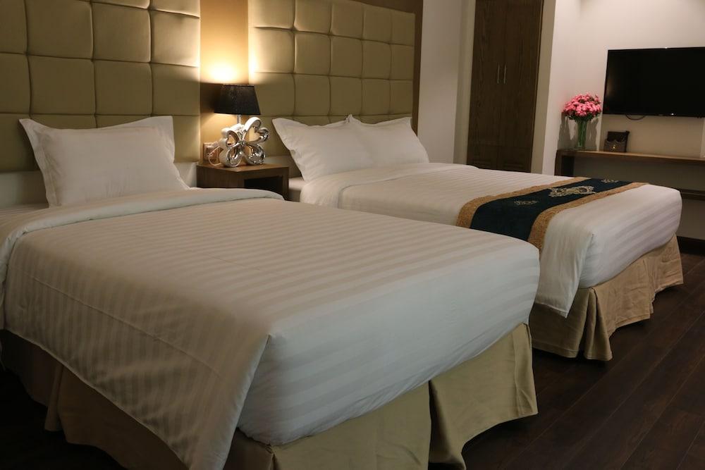 Diamond Hill Hotel