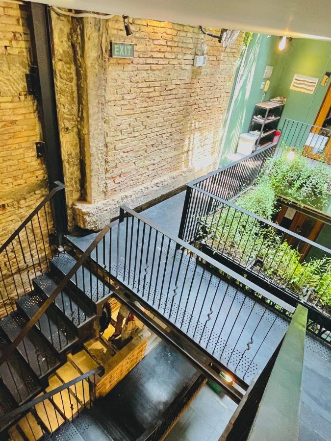 Hostel Vy Da Market Ho Chi Minh City