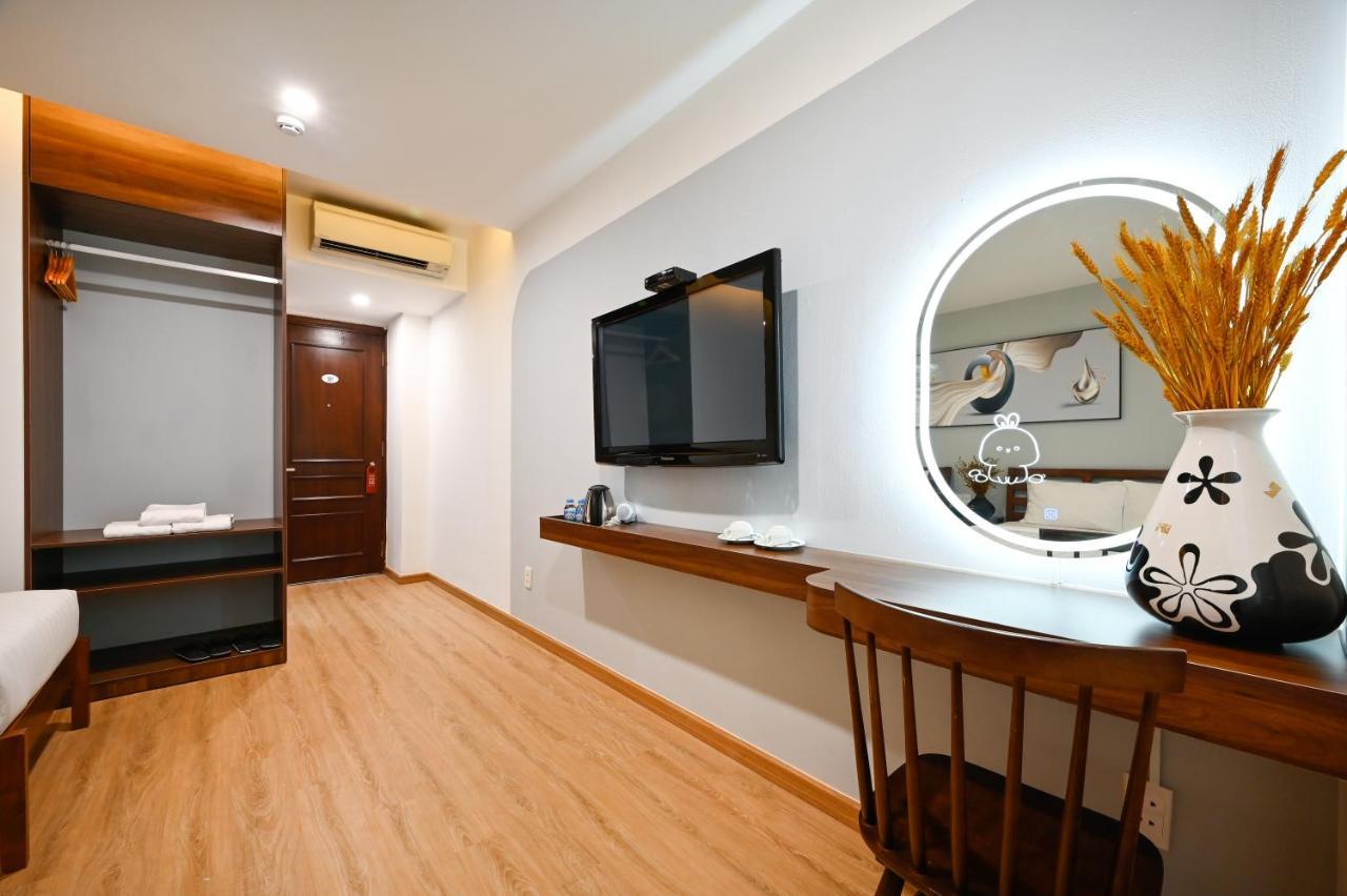 Pearl Hotel- Near Nguyen Hue Street Hotel 3*