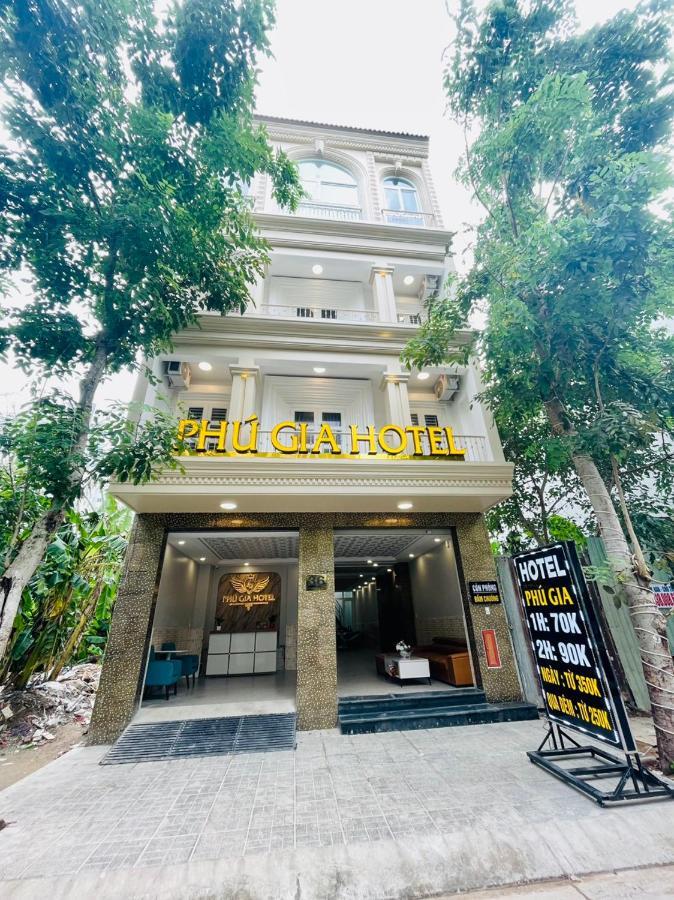 Phu Gia Khách sạn *