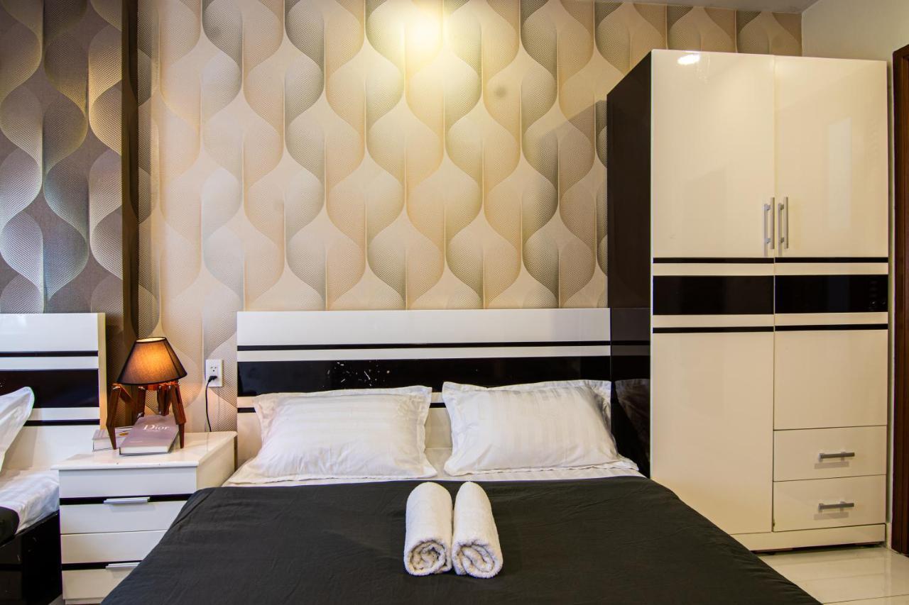 Hotel The Local Premium Ho Chi Minh City