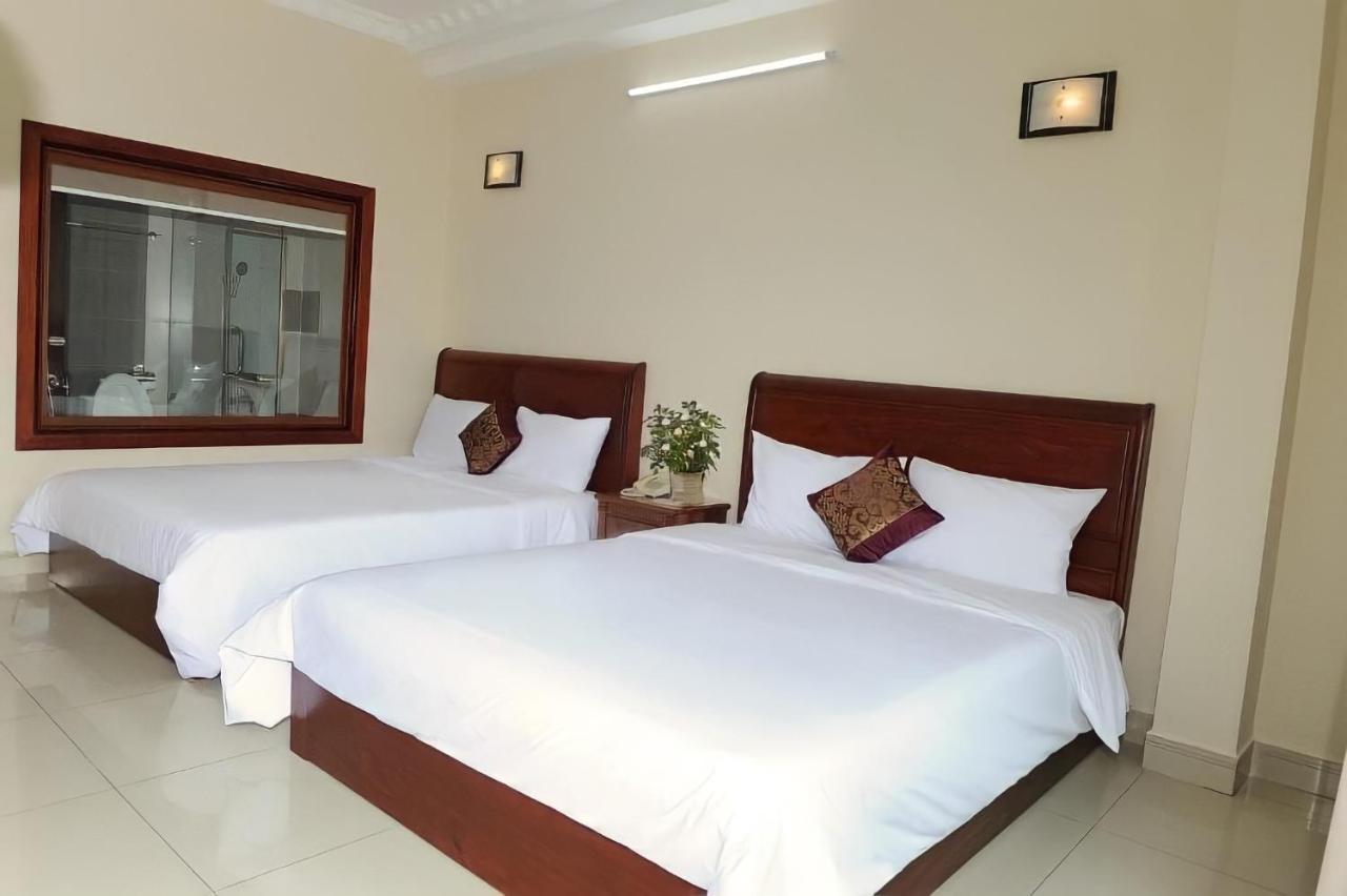 Red Sun Airport Saigon 3*