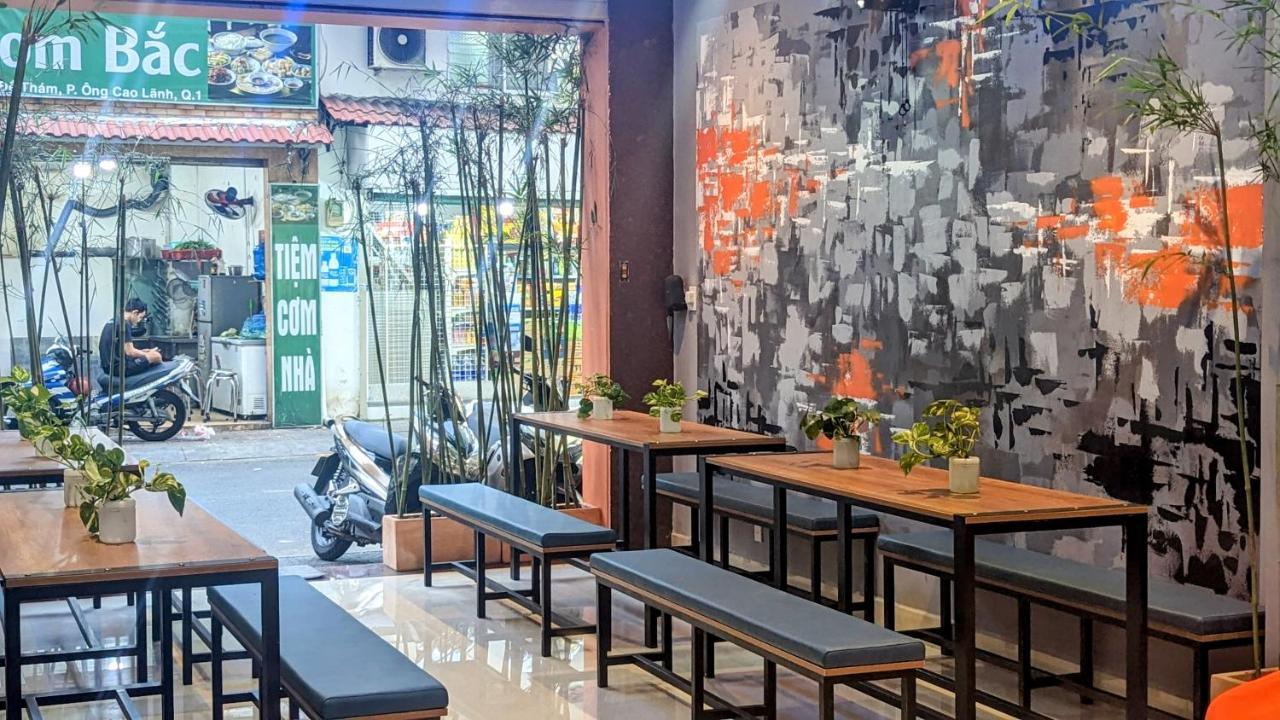 Base Backpackers Asrama Bandar Ho Chi Minh
