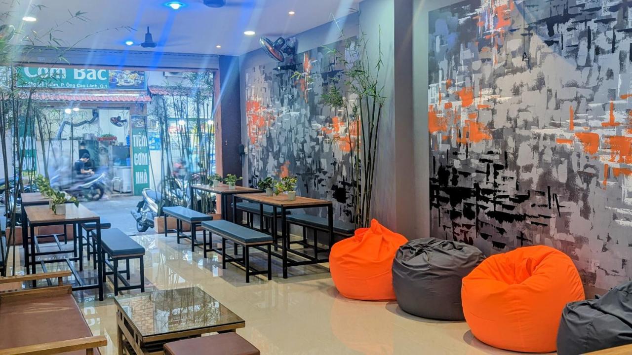 Base Backpackers