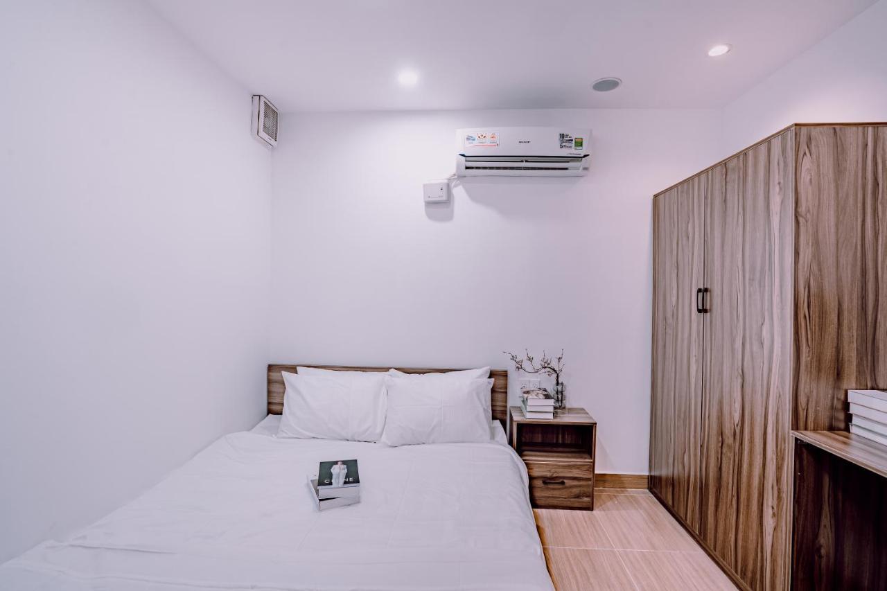 Khách sạn hẻo lánh Mint Bui Vien Q1