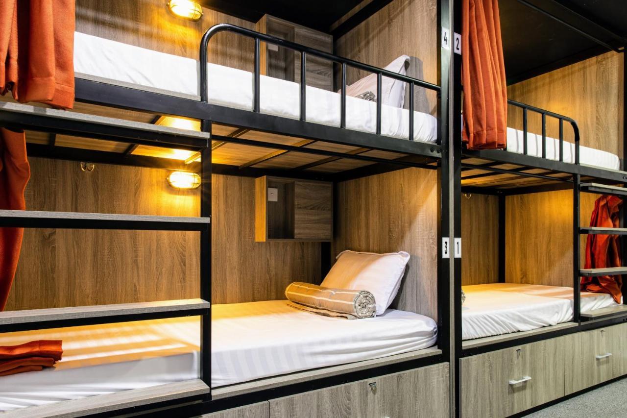 Base Backpackers Asrama