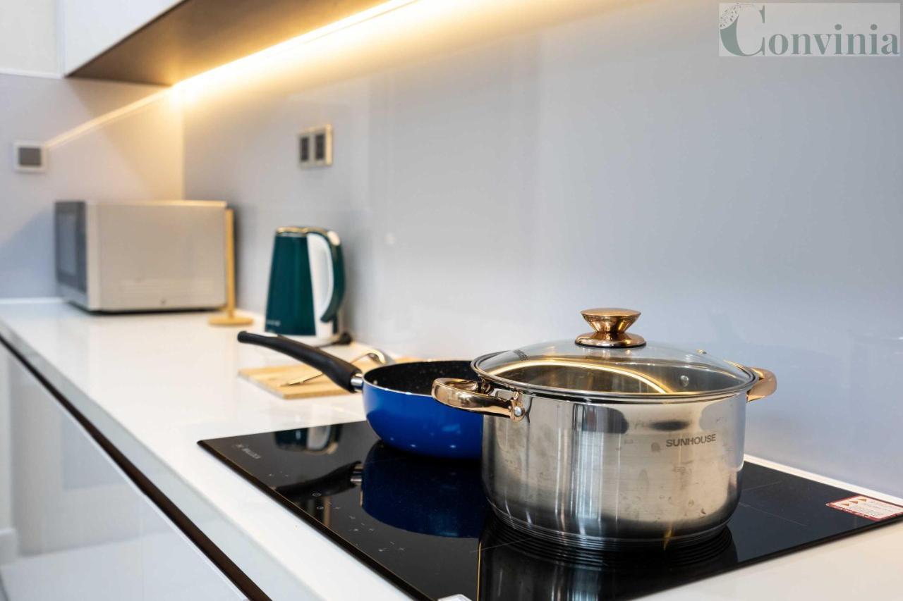 Convinia Luxury The Peak Midtown 5*