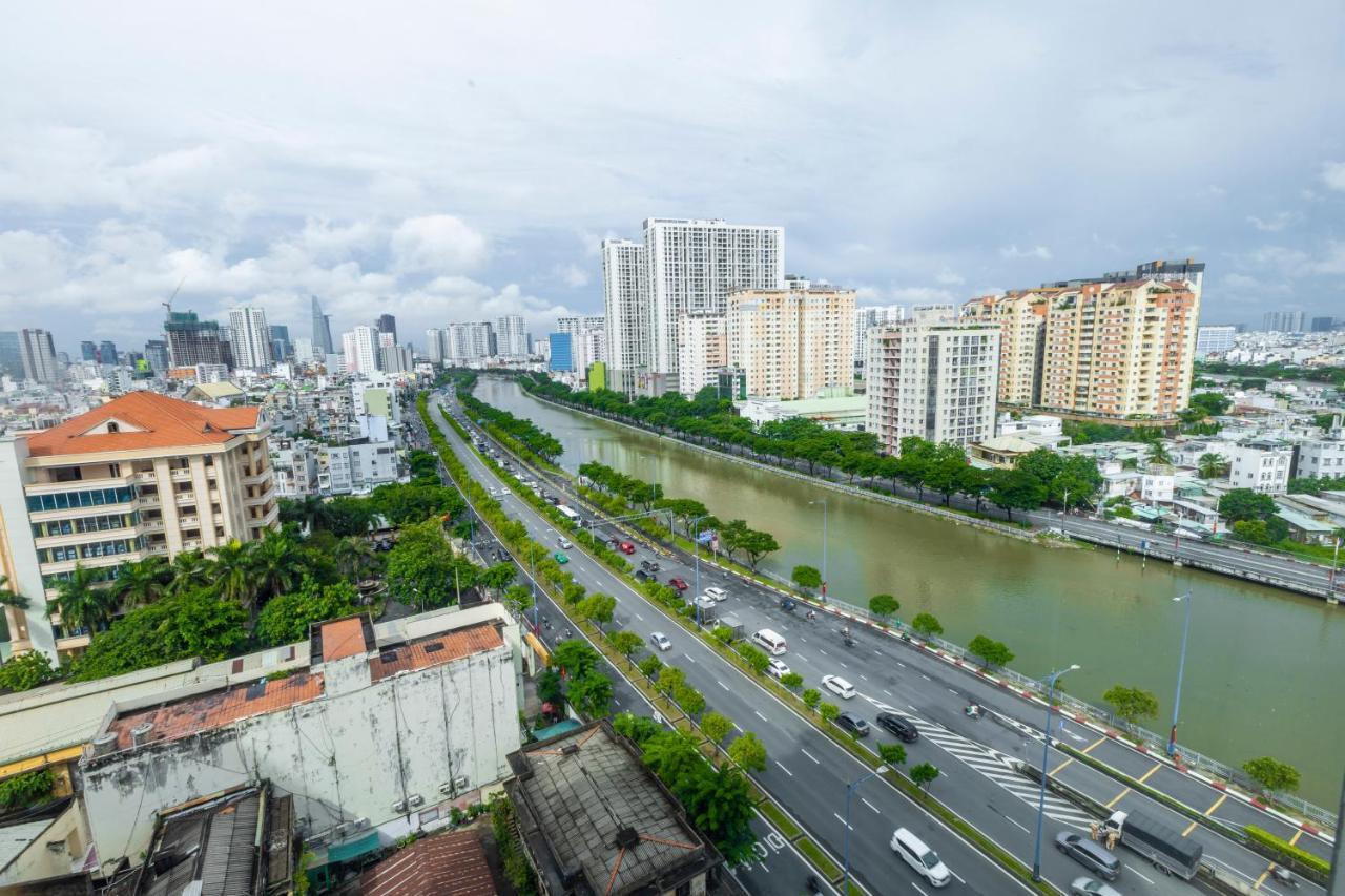 D1 Mension - Zenity Luxury Apartment - Rooftop Pool - Saigon Centre * Ho Chi Minh City