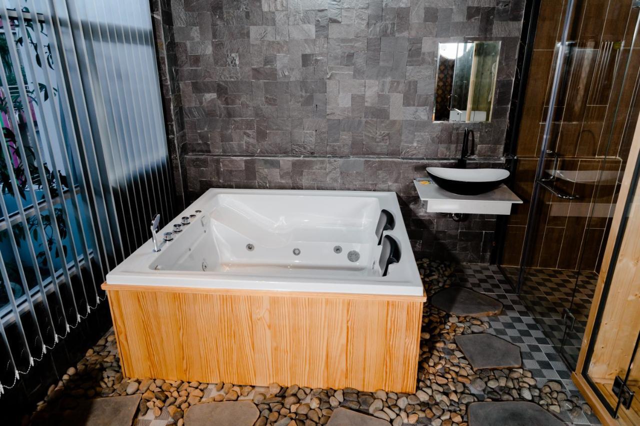 Cinta hotel Viking