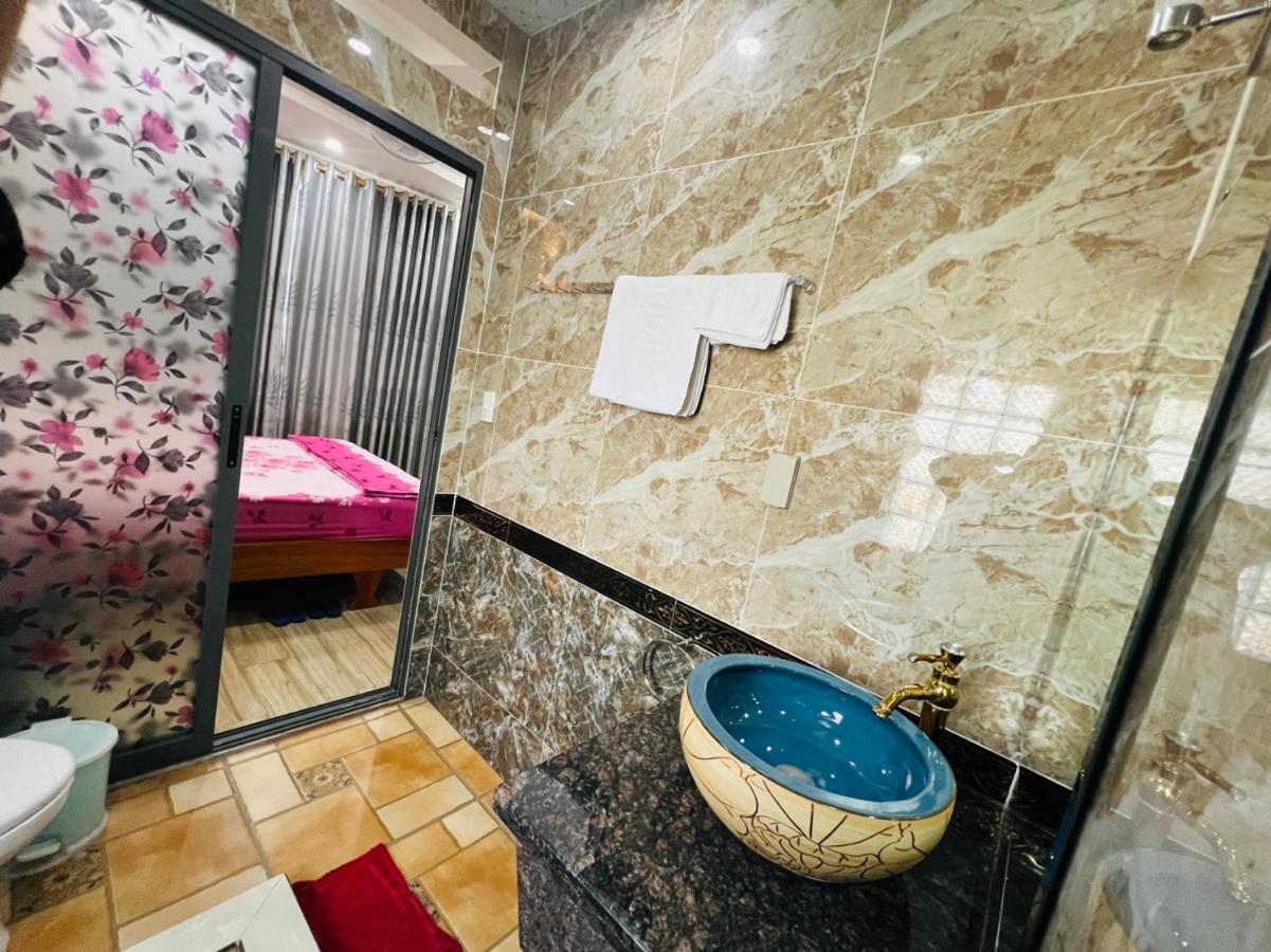 Hotel Khach San Hoang Thanh Thuy 4 Ho Chi Minh City