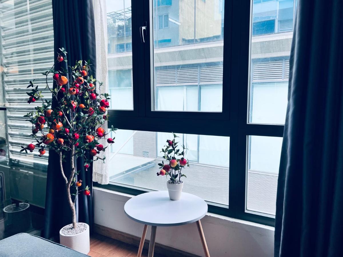 Bed & Breakfast Phoenix Flower R202-central Saigon-near Ben Thanh *