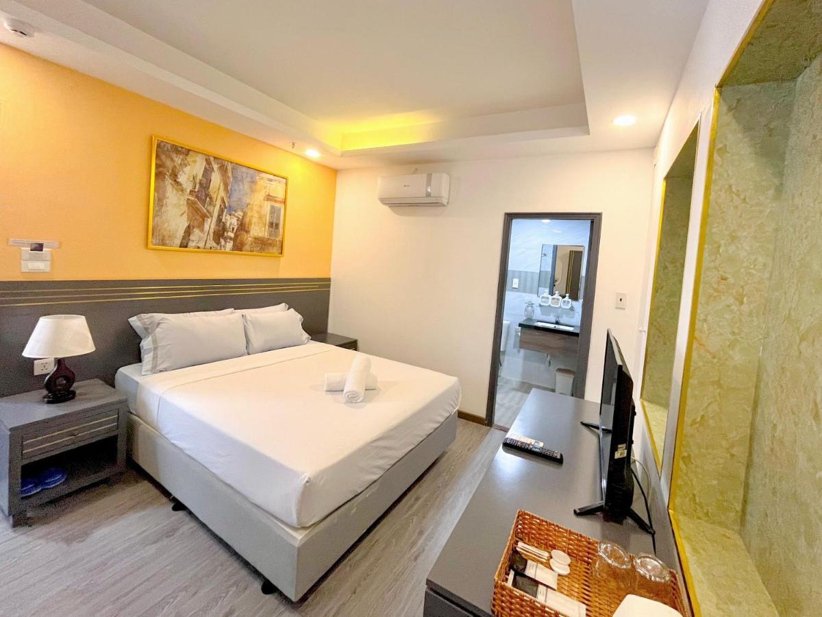 Hotel Indochine - 172 Nguyen Thai Binh Bandar Ho Chi Minh
