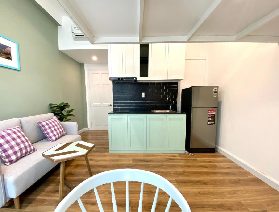 8 Minutes Walking To Nguyen Hue, Fast Wifi, Check-in 24/7 *