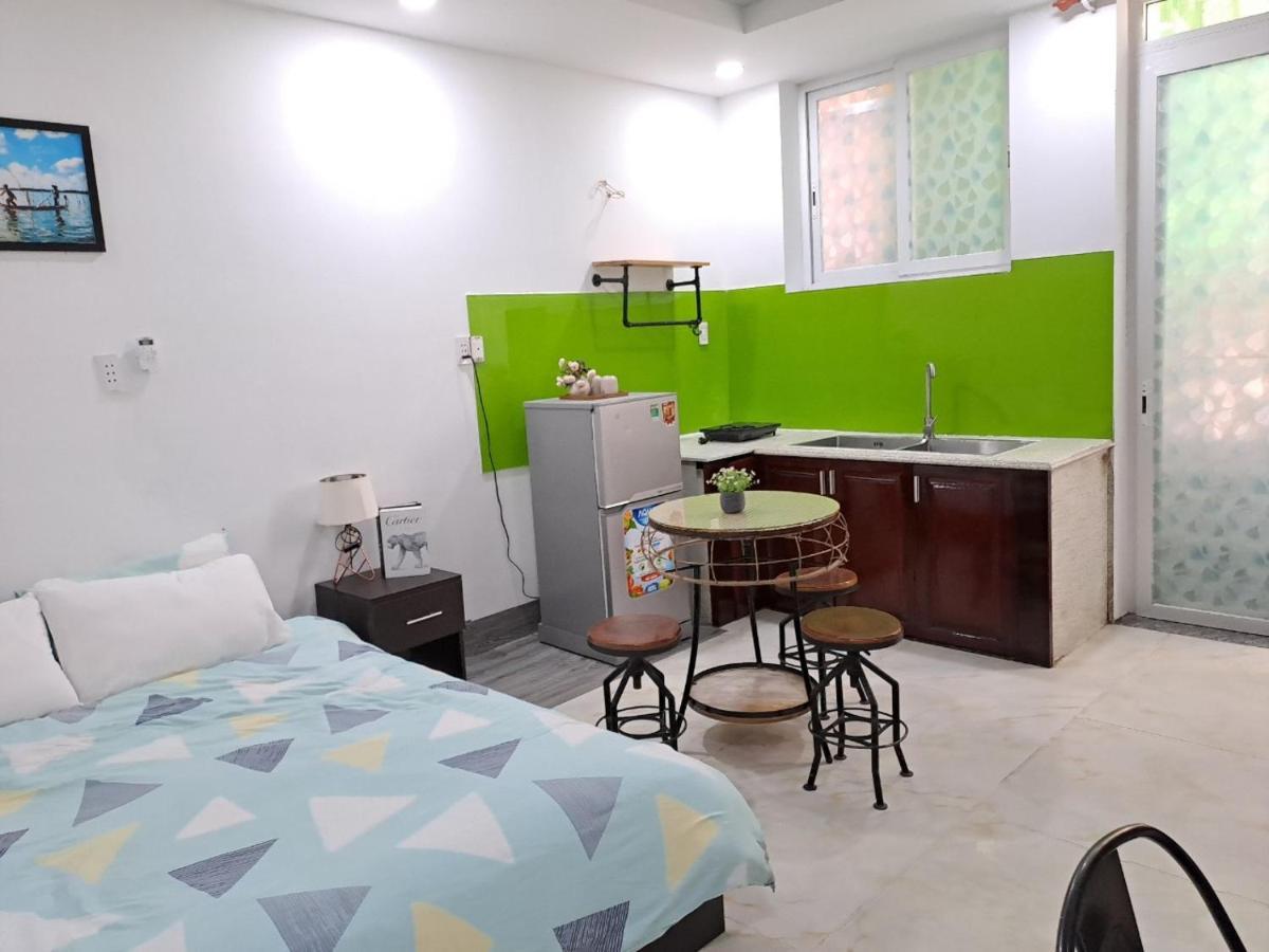Hotel Cozy At Ba Trung St., Dist 3 Near Tan Dinh Market Ho Chi Minh City