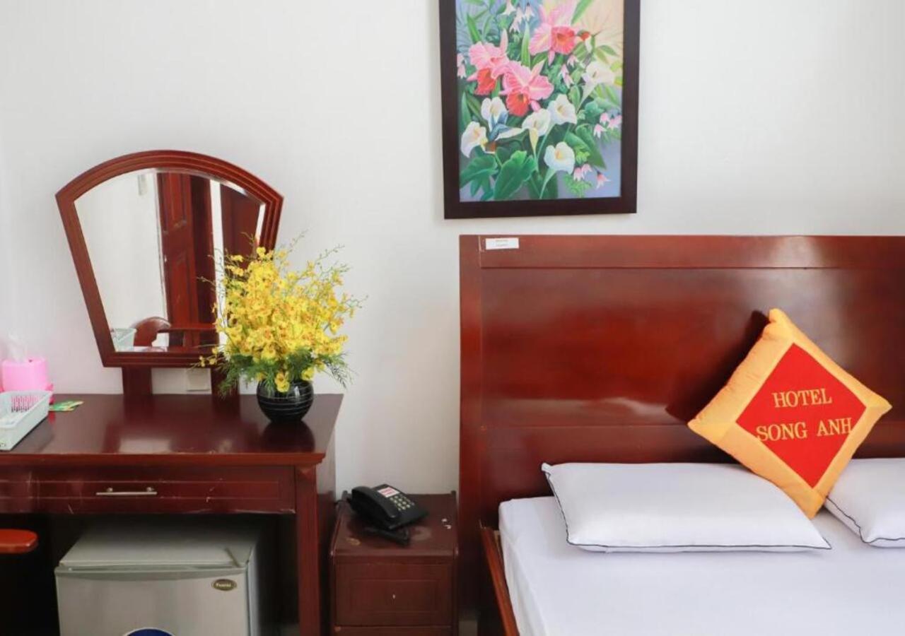 Hotel Khach San Song Anh
