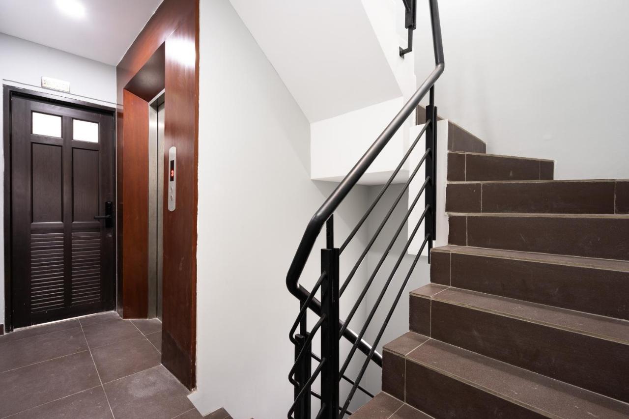 Rustic Tropical In Dist1 Apartment Ho Chi Minh City
