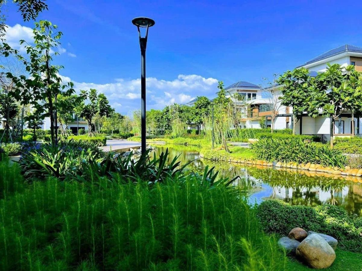 Swanbay Group Apartment