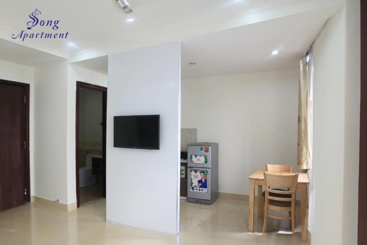 Song 1 Apartment *