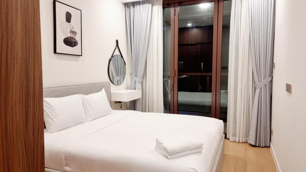 - Metropole 2br Quan 1 Quan 2 Apartment *