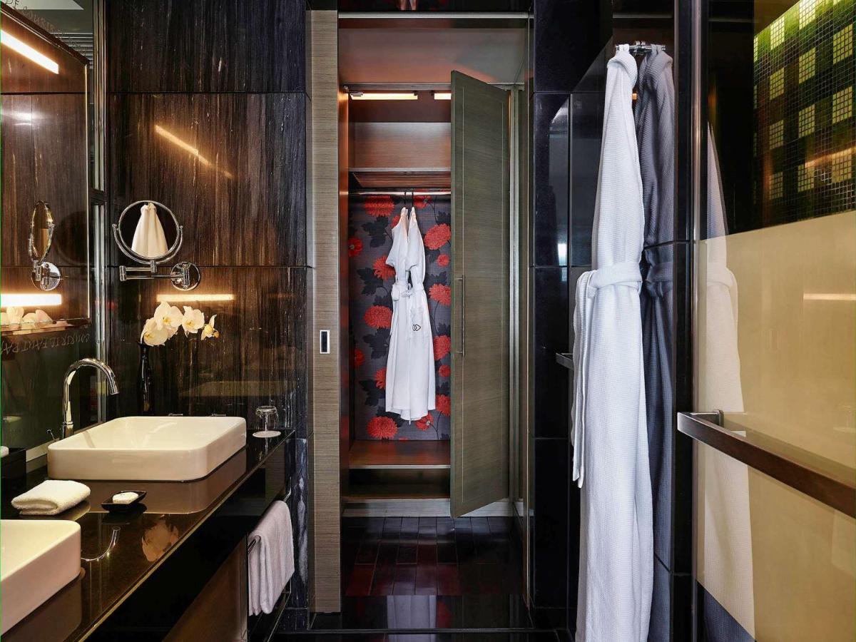 Hotel Sofitel Saigon Plaza
